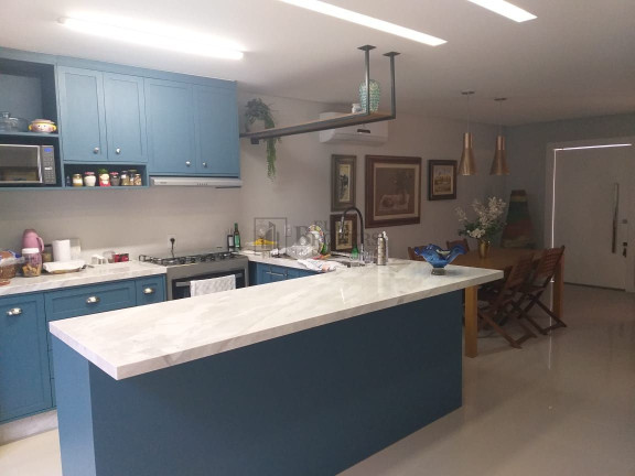Imagem Sobrado com 3 Quartos à Venda, 215 m² em Centro - Balneário Camboriú