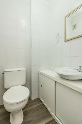 Imagem Imóvel à Venda, 31 m² em Petrópolis - Porto Alegre Imagem Imóvel à Venda, 31 m² em Petrópolis - Porto Alegre