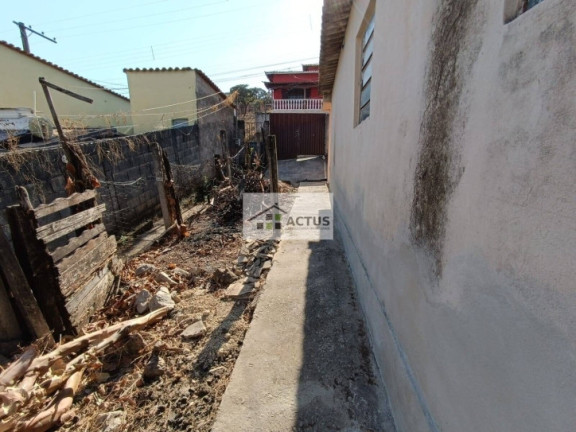 Imagem Casa com 2 Quartos à Venda, 360 m² em Jardim Ibirité - Ibirité
