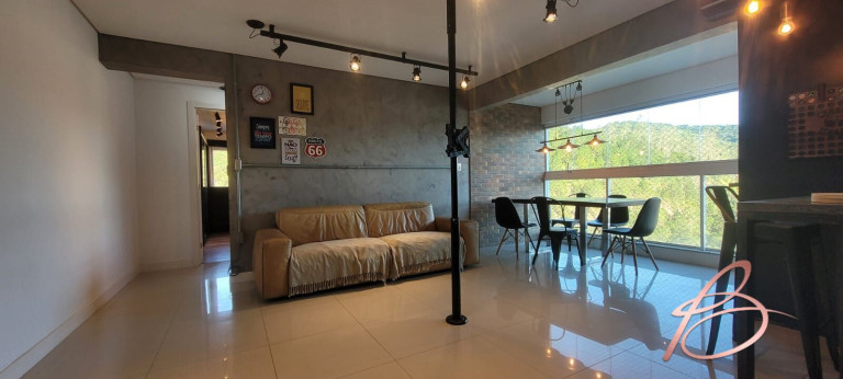 Imagem Apartamento com 2 Quartos à Venda, 66 m² em Ressacada - Itajaí