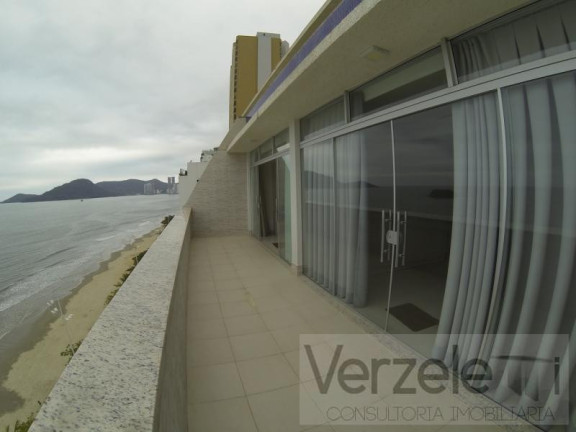 Imagem Apartamento com 4 Quartos para Temporada, 180 m² em Centro - Balneário Camboriú Imagem Apartamento com 4 Quartos para Temporada, 180 m² em Centro - Balneário Camboriú