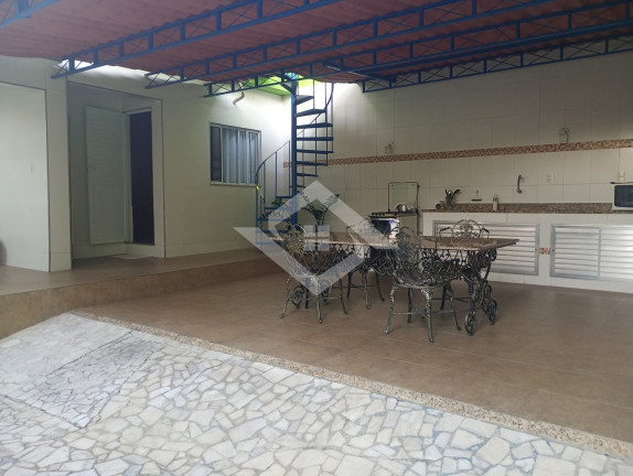 Imagem Casa com 3 Quartos à Venda, 250 m² em Vila Da Penha - Rio De Janeiro Imagem Casa com 3 Quartos à Venda, 250 m² em Vila Da Penha - Rio De Janeiro