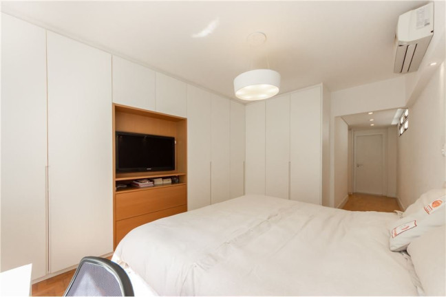 Imagem Apartamento com 3 Quartos à Venda, 198 m² em Itaim Bibi - São Paulo