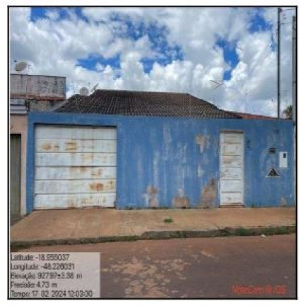 Casa com 2 Quartos à Venda, 250 m² em Sao Jorge - Uberlandia
