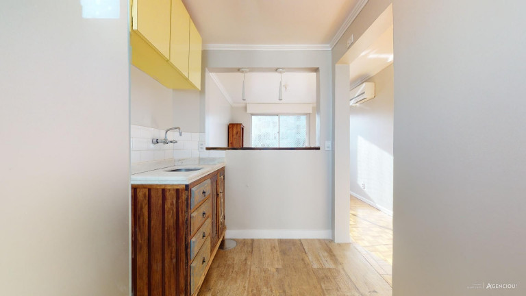 Imagem Apartamento com 1 Quarto à Venda, 45 m² em Centro Histórico - Porto Alegre Imagem Apartamento com 1 Quarto à Venda, 45 m² em Centro Histórico - Porto Alegre