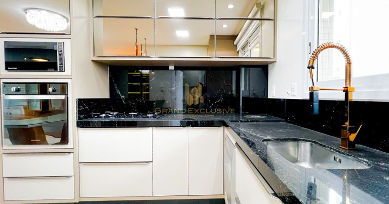 Imagem Apartamento com 3 Quartos à Venda, 128 m² em Centro - Balneário Camboriú Imagem Apartamento com 3 Quartos à Venda, 128 m² em Centro - Balneário Camboriú