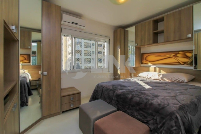 Imagem Apartamento com 3 Quartos à Venda, 88 m² em Mont Serrat - Porto Alegre Imagem Apartamento com 3 Quartos à Venda, 88 m² em Mont Serrat - Porto Alegre