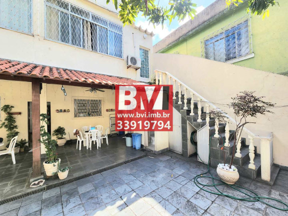 Imagem Casa com 7 Quartos à Venda, 300 m² em Vila Kosmos - Rio De Janeiro Imagem Casa com 7 Quartos à Venda, 300 m² em Vila Kosmos - Rio De Janeiro