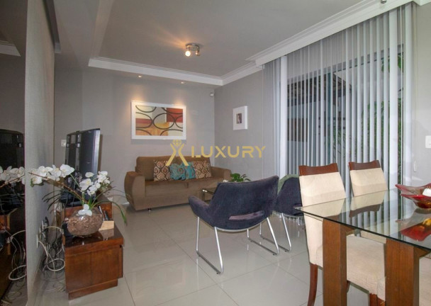 Imagem Imóvel com 2 Quartos à Venda, 134 m² em Santo Antônio - Belo Horizonte Imagem Imóvel com 2 Quartos à Venda, 134 m² em Santo Antônio - Belo Horizonte