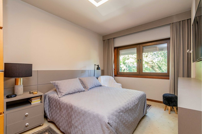 Imagem Apartamento com 3 Quartos à Venda, 157 m² em Rio Branco - Porto Alegre Imagem Apartamento com 3 Quartos à Venda, 157 m² em Rio Branco - Porto Alegre