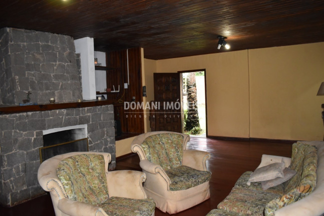 Imagem Casa com 4 Quartos à Venda, 360 m² em Região Do Alto Da Boa Vista - Campos Do Jordão Imagem Casa com 4 Quartos à Venda, 360 m² em Região Do Alto Da Boa Vista - Campos Do Jordão
