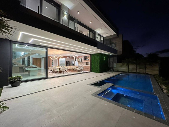 Imagem Casa de Condomínio com 5 Quartos à Venda, 494 m² em Centro - Xangri-lá Imagem Casa de Condomínio com 5 Quartos à Venda, 494 m² em Centro - Xangri-lá