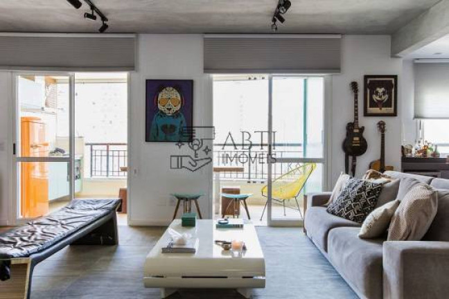 Apartamento com 4 Quartos à Venda, 130 m² em Vila Uberabinha - São Paulo