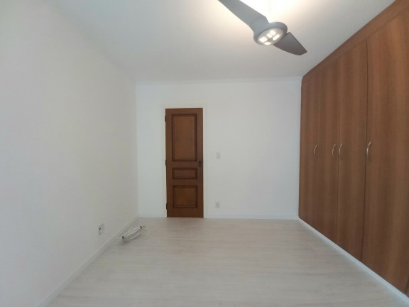 Imagem Apartamento com 3 Quartos à Venda, 162 m² em Gonzaga - Santos Imagem Apartamento com 3 Quartos à Venda, 162 m² em Gonzaga - Santos