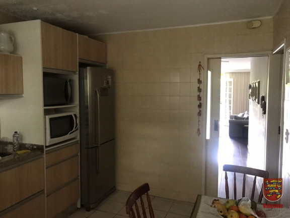 Imagem Casa com 6 Quartos à Venda ou Locação, 300 m² em Beira Mar Norte - Florianópolis Imagem Casa com 6 Quartos à Venda ou Locação, 300 m² em Beira Mar Norte - Florianópolis
