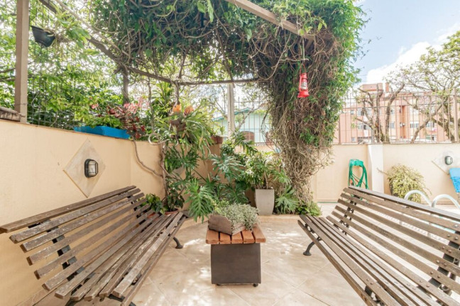 Imagem Casa com 3 Quartos à Venda, 270 m² em Partenon - Porto Alegre Imagem Casa com 3 Quartos à Venda, 270 m² em Partenon - Porto Alegre