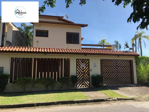 Sobrado com 3 Quartos à Venda, 249 m² em Jardim Britânia - Caraguatatuba