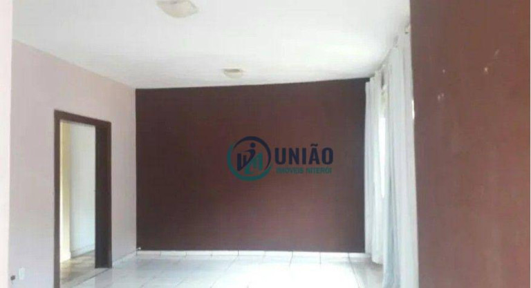 Imagem Casa com 2 Quartos à Venda, 100 m² em Fátima - Niterói