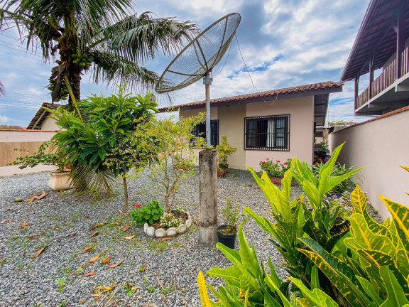Imagem Casa com 3 Quartos à Venda, 360 m² em Centro - Balneário Barra Do Sul Imagem Casa com 3 Quartos à Venda, 360 m² em Centro - Balneário Barra Do Sul