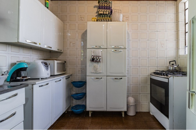 Imagem Casa com 3 Quartos à Venda, 528 m² em Partenon - Porto Alegre Imagem Casa com 3 Quartos à Venda, 528 m² em Partenon - Porto Alegre