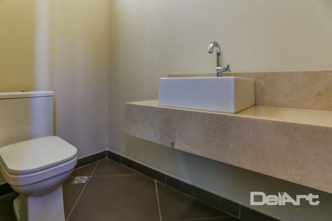 Imagem Casa com 4 Quartos à Venda, 302 m² em Santa Cândida - Curitiba Imagem Casa com 4 Quartos à Venda, 302 m² em Santa Cândida - Curitiba