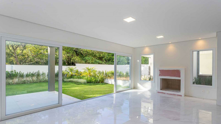 Imagem Imóvel com 3 Quartos à Venda, 440 m² em Pedra Redonda - Porto Alegre Imagem Imóvel com 3 Quartos à Venda, 440 m² em Pedra Redonda - Porto Alegre