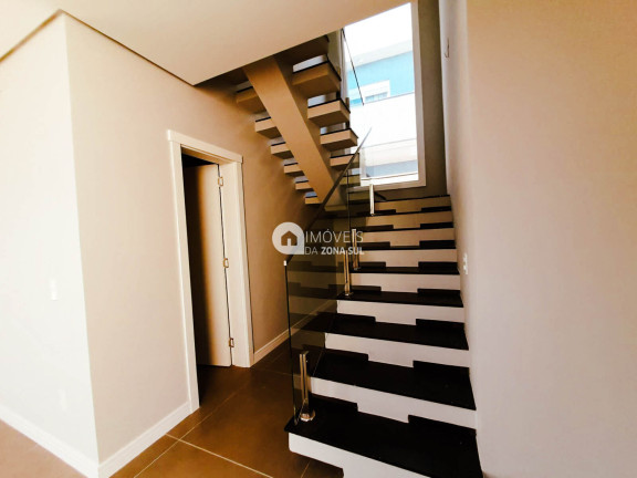 Imagem Casa com 4 Quartos à Venda, 254 m² Imagem Casa com 4 Quartos à Venda, 254 m²