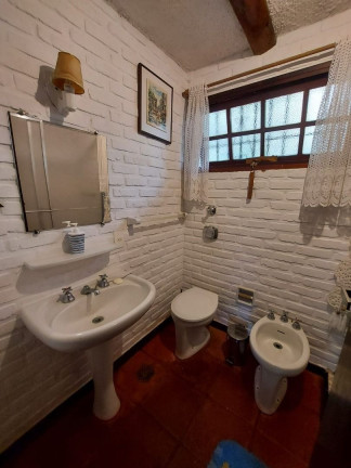 Imagem Casa com 6 Quartos à Venda, 114 m² em Parque Do Imbui - Teresópolis