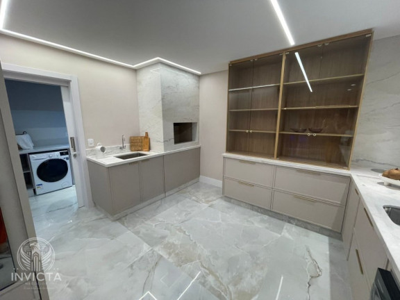 Imagem Cobertura com 4 Quartos à Venda, 234 m² em Centro - Balneário Camboriú Imagem Cobertura com 4 Quartos à Venda, 234 m² em Centro - Balneário Camboriú
