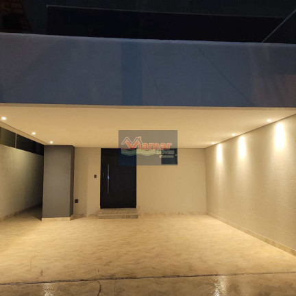 Imagem Casa com 4 Quartos à Venda, 247 m² em Jardim Virgínia - Guarujá Imagem Casa com 4 Quartos à Venda, 247 m² em Jardim Virgínia - Guarujá