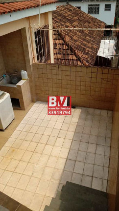 Imagem Casa com 2 Quartos à Venda, 150 m² em Irajá - Rio De Janeiro