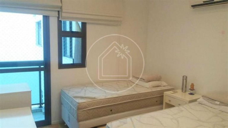 Imagem Apartamento com 4 Quartos à Venda, 155 m² em Leblon - Rio De Janeiro