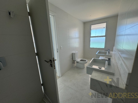 Imagem Apartamento com 4 Quartos à Venda, 241 m² em Itapuã - Vila Velha Imagem Apartamento com 4 Quartos à Venda, 241 m² em Itapuã - Vila Velha