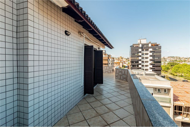 Imagem Cobertura com 2 Quartos à Venda, 187 m² em Jardim Itu - Porto Alegre Imagem Cobertura com 2 Quartos à Venda, 187 m² em Jardim Itu - Porto Alegre