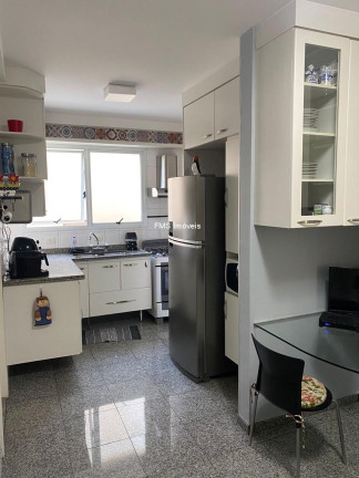 Imagem Imóvel com 4 Quartos à Venda, 144 m² em Moema - São Paulo Imagem Imóvel com 4 Quartos à Venda, 144 m² em Moema - São Paulo