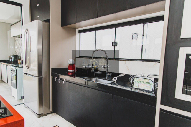 Imagem Casa com 3 Quartos à Venda, 250 m² em Vicente Nunes - Nazaré Paulista Imagem Casa com 3 Quartos à Venda, 250 m² em Vicente Nunes - Nazaré Paulista