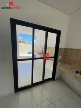 Imagem Casa com 3 Quartos à Venda, 115 m² em Horto Florestal - Sorocaba Imagem Casa com 3 Quartos à Venda, 115 m² em Horto Florestal - Sorocaba