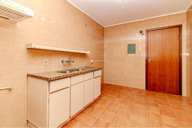 Imagem Imóvel com 3 Quartos à Venda, em Moinhos De Vento - Porto Alegre Imagem Imóvel com 3 Quartos à Venda, em Moinhos De Vento - Porto Alegre