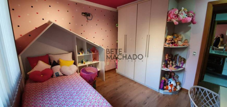 Imagem Apartamento com 3 Quartos à Venda, 108 m² em Várzea - Teresópolis