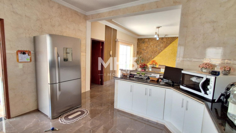 Imagem Casa com 4 Quartos à Venda, 215 m² em Vila Menuzzo - Sumaré Imagem Casa com 4 Quartos à Venda, 215 m² em Vila Menuzzo - Sumaré