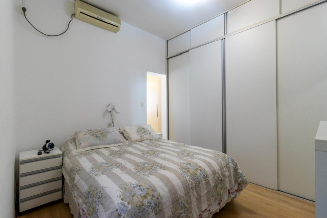Imagem Casa com 4 Quartos à Venda, 150 m² em Cambuci - São Paulo Imagem Casa com 4 Quartos à Venda, 150 m² em Cambuci - São Paulo