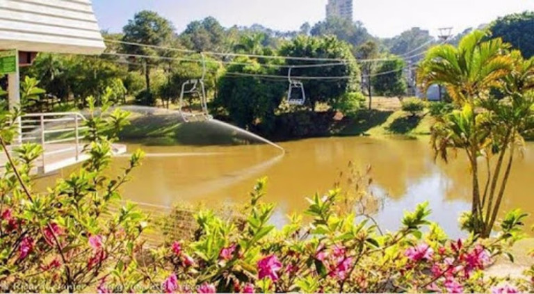 Imagem Terreno à Venda, 256 m² em Jardim Santo Antônio - Atibaia Imagem Terreno à Venda, 256 m² em Jardim Santo Antônio - Atibaia