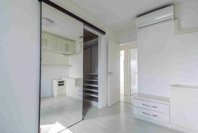 Imagem Imóvel com 3 Quartos à Venda, 118 m² em Campo Belo - São Paulo Imagem Imóvel com 3 Quartos à Venda, 118 m² em Campo Belo - São Paulo