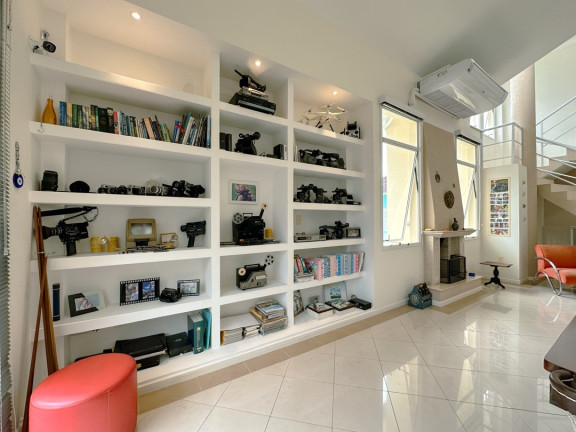 Imagem Casa com 3 Quartos à Venda, 334 m² em Capoeiras - Florianópolis