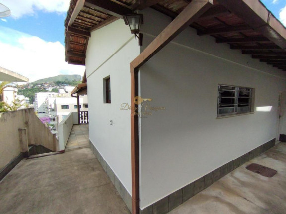 Imagem Casa com 5 Quartos à Venda, 210 m² em Agriões - Teresópolis