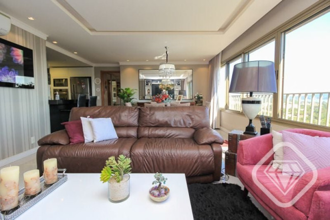 Imagem Apartamento com 3 Quartos à Venda, 126 m² em Ipanema - Porto Alegre Imagem Apartamento com 3 Quartos à Venda, 126 m² em Ipanema - Porto Alegre