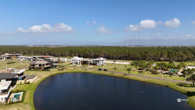 Imagem Casa de Condomínio com 4 Quartos à Venda, 250 m² em Capão Novo - Capão Da Canoa Imagem Casa de Condomínio com 4 Quartos à Venda, 250 m² em Capão Novo - Capão Da Canoa