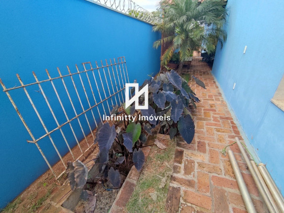Imagem Casa com 4 Quartos à Venda, 390 m² em Lago Dos Paturis - Pederneiras Imagem Casa com 4 Quartos à Venda, 390 m² em Lago Dos Paturis - Pederneiras