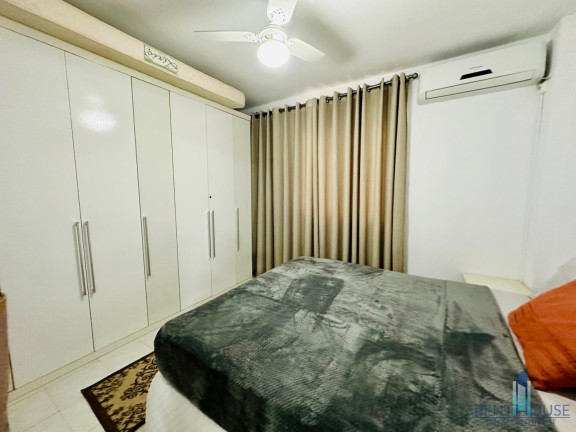 Imagem Apartamento com 2 Quartos à Venda, 90 m² em Centro - Balneário Camboriú