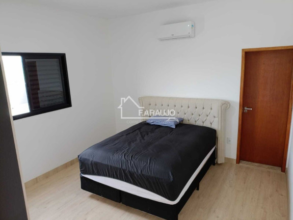 Imagem Imóvel com 3 Quartos à Venda, 450 m² em Village Ipanema 2 - Araçoiaba Da Serra Imagem Imóvel com 3 Quartos à Venda, 450 m² em Village Ipanema 2 - Araçoiaba Da Serra